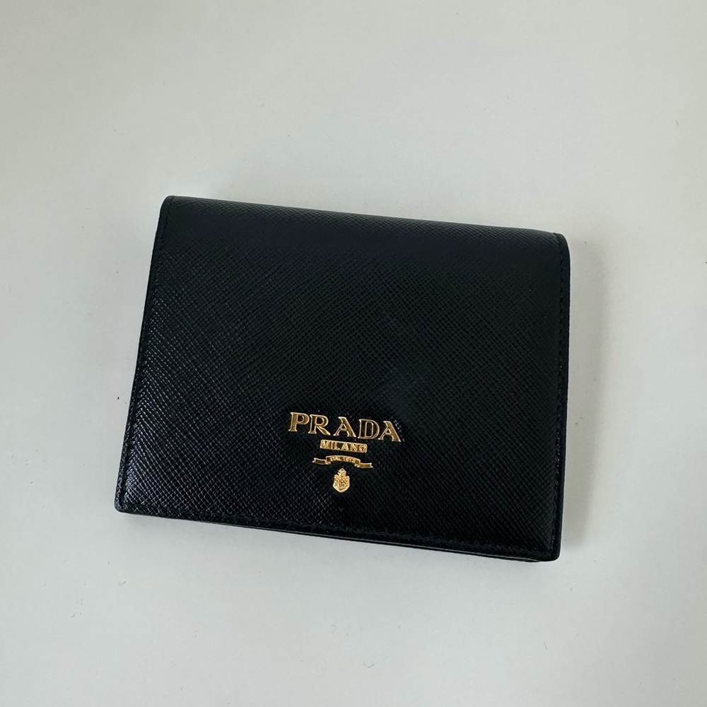 Prada bifold wallet in black saffiano leather